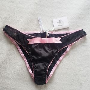 "JUST MARRIED" Bling Jewel Embellished Sat…